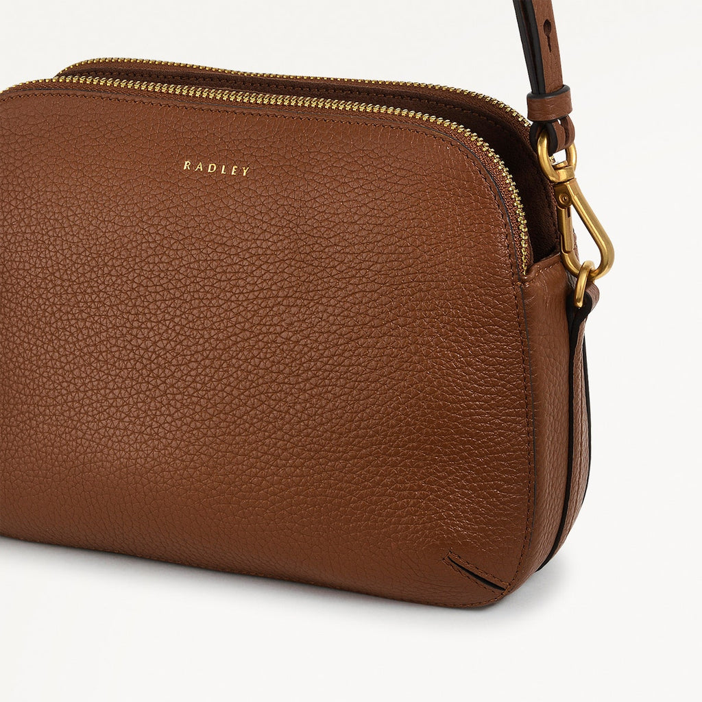 Dukes Place Leather Medium Ziptop Crossbody Bag in Saddle - H2026211