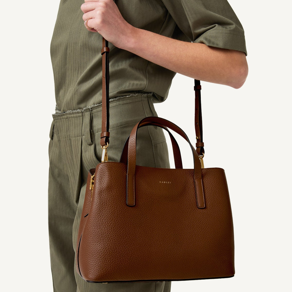 Dukes Place Leather Medium Ziptop Grab Bag in Saddle - H2028211