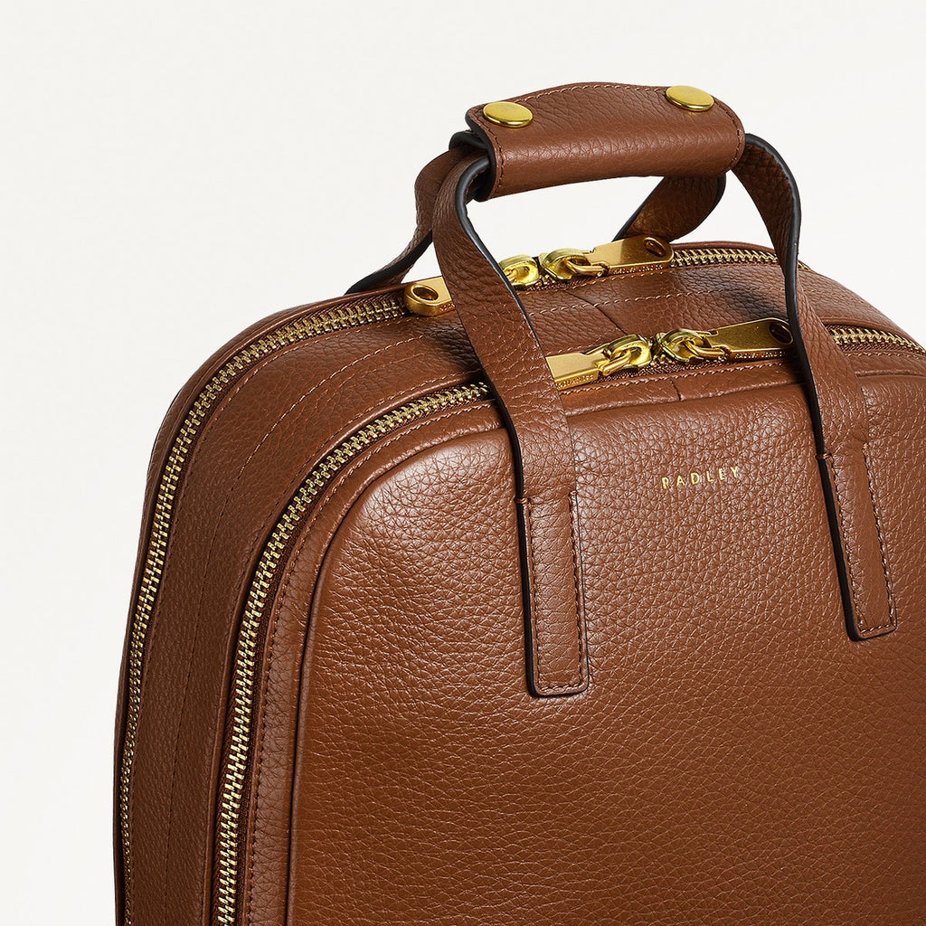 Dukes Place Leather Medium Zip Around Backpack in Saddle - H2029211
