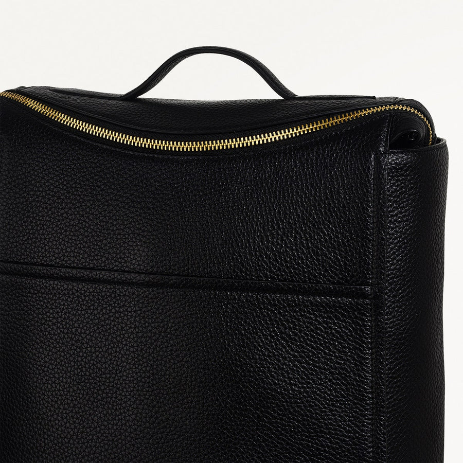 Oak Street Leather Medium Ziptop Backpack in Black - H2066001