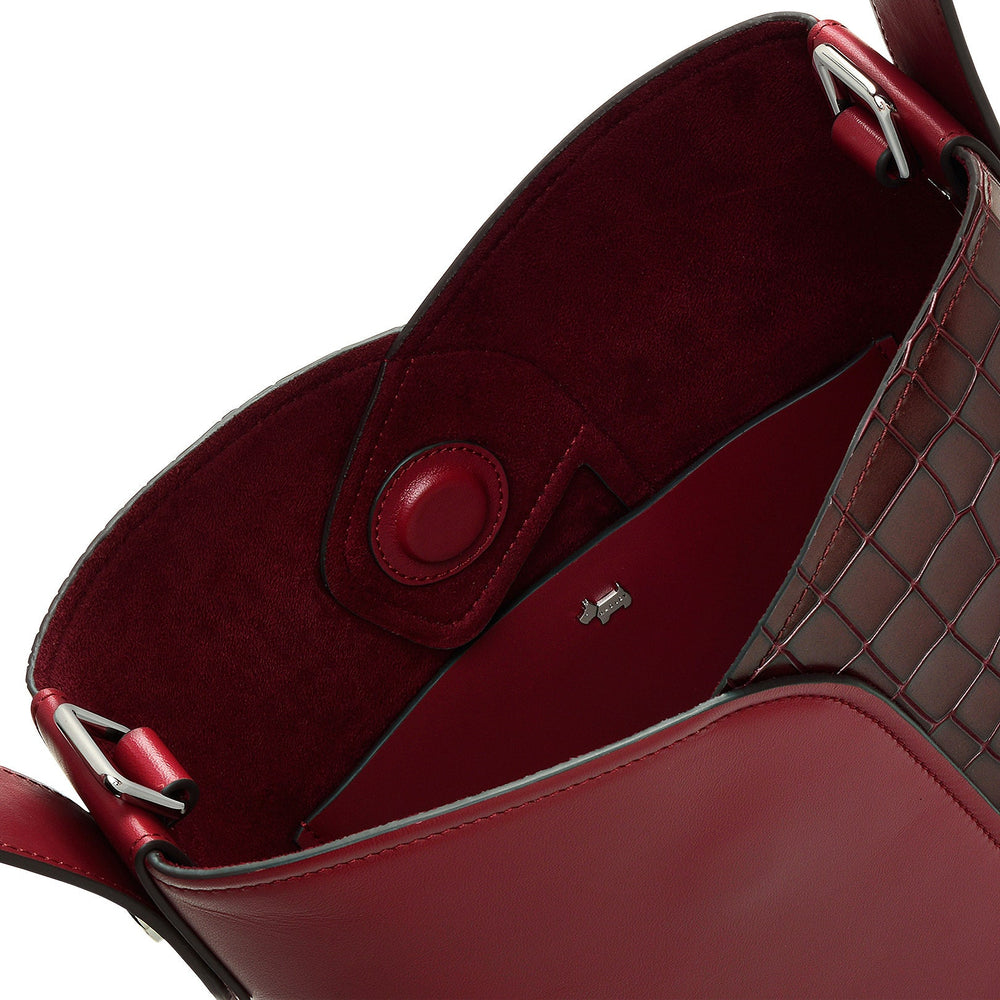 The Cordelia Leather Medium Open Top Shoulder Bag in Cranberry - H2081604