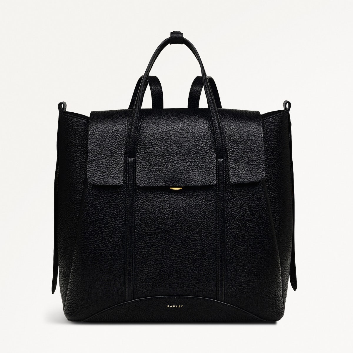 The Chancery Leather Medium Flapover Backpack in Black - H2089001