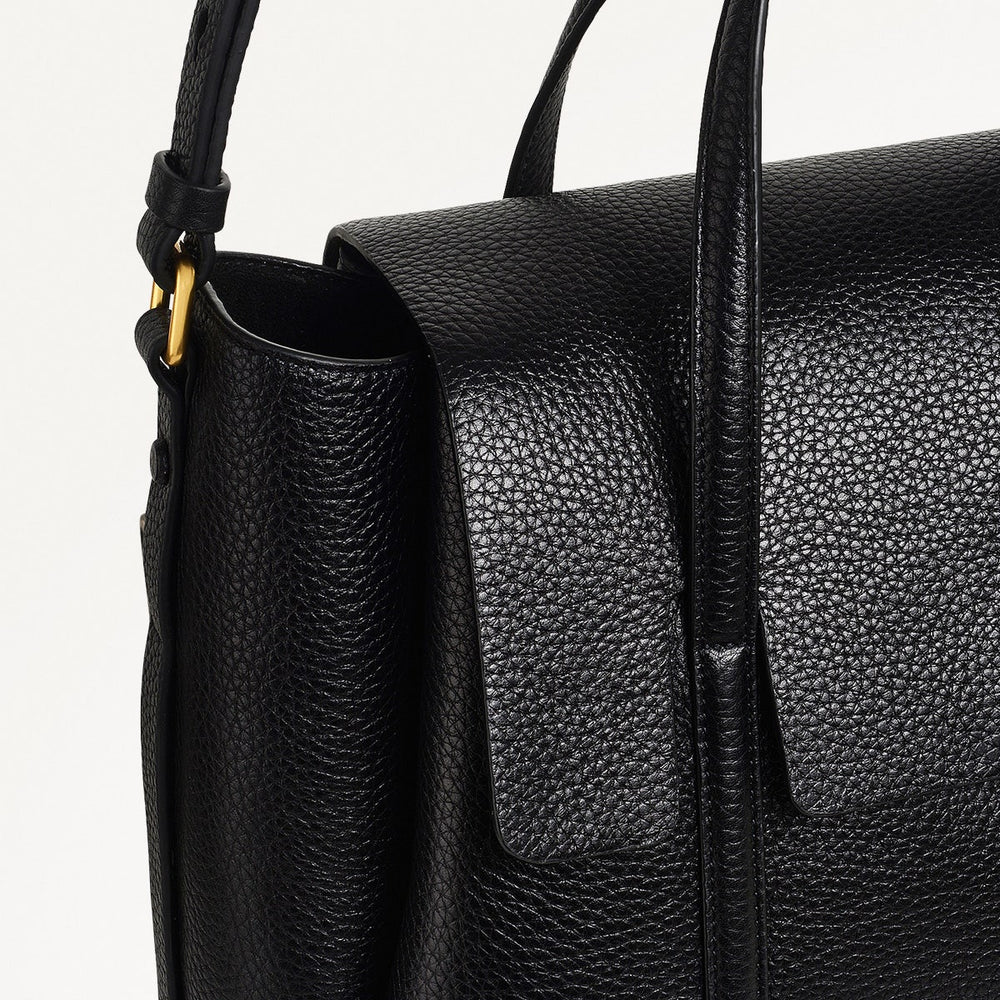 The Chancery Leather Medium Flapover Grab Bag in Black - H2090001