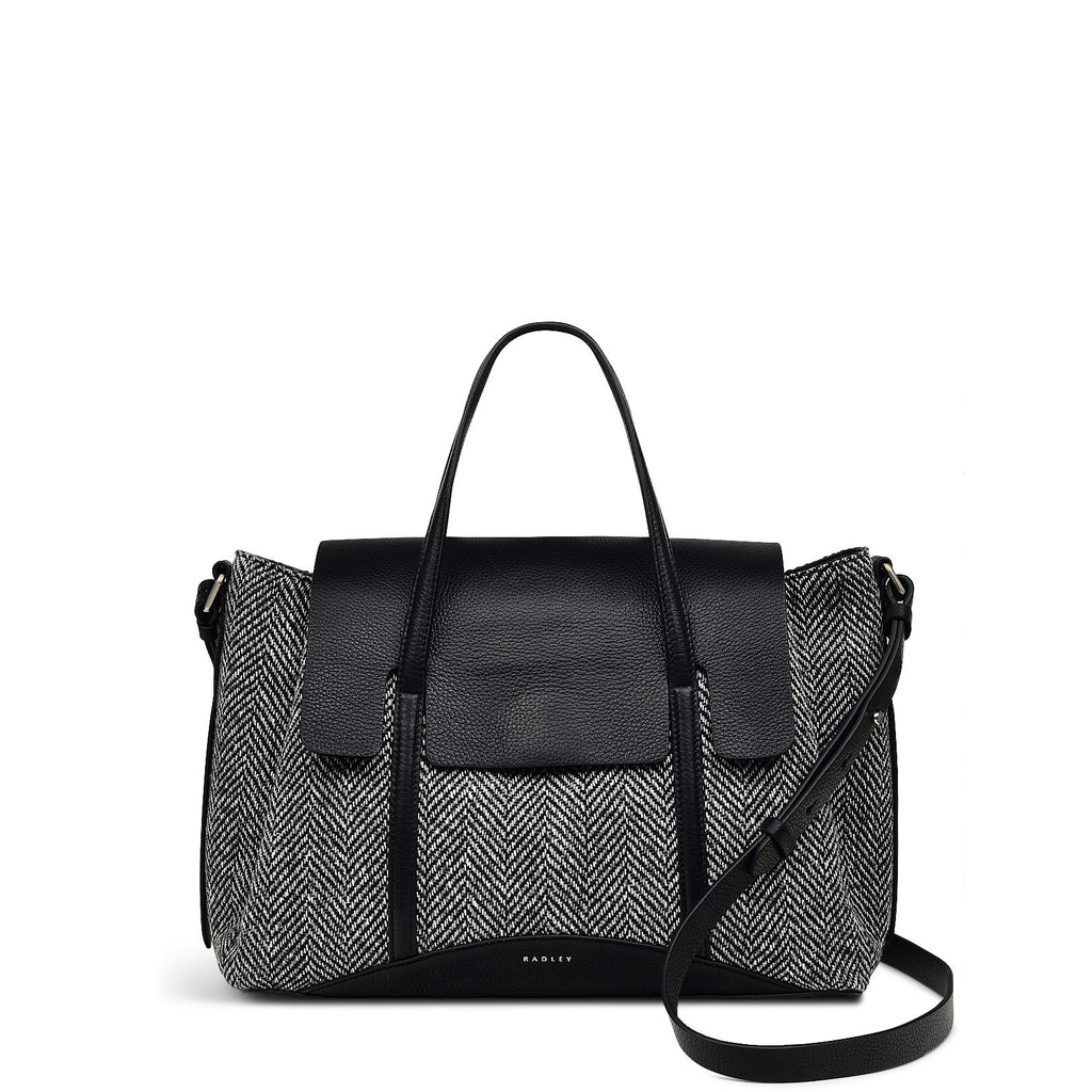 The Chancery Leather Medium Flapover Satchel Bag in Black - H2093001