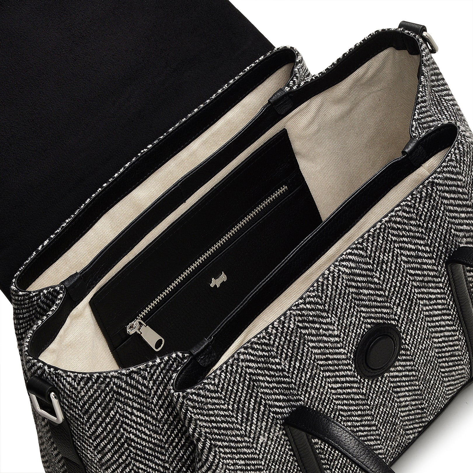 The Chancery Leather Medium Flapover Satchel Bag in Black - H2093001