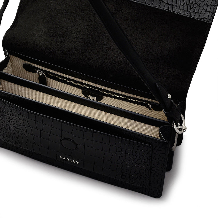 Leather Lane Leather Medium Flapover Shoulder Bag in Black - H2133001