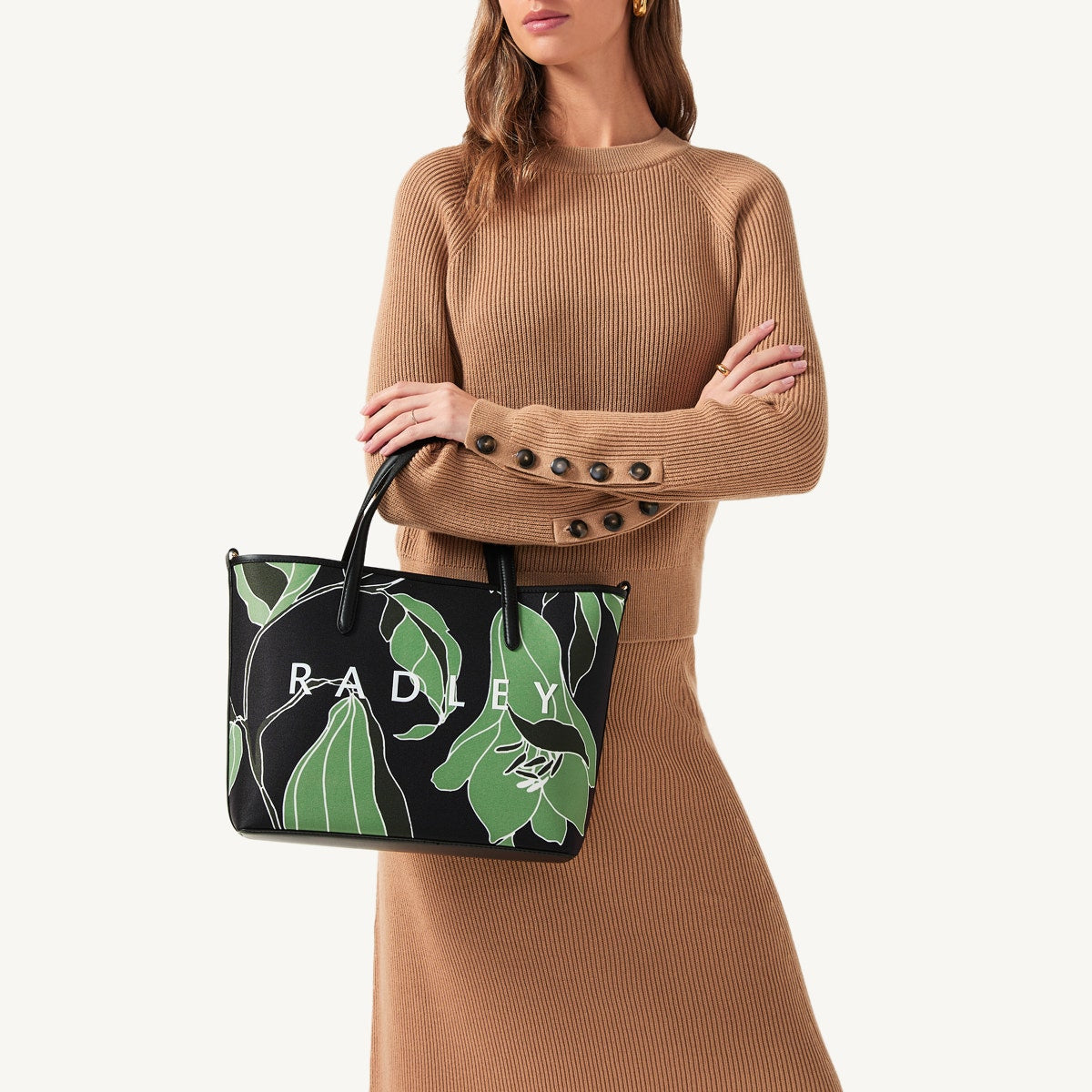 Black Medium Grab Bag | Southwell Gardens Floral AW24 | Radley