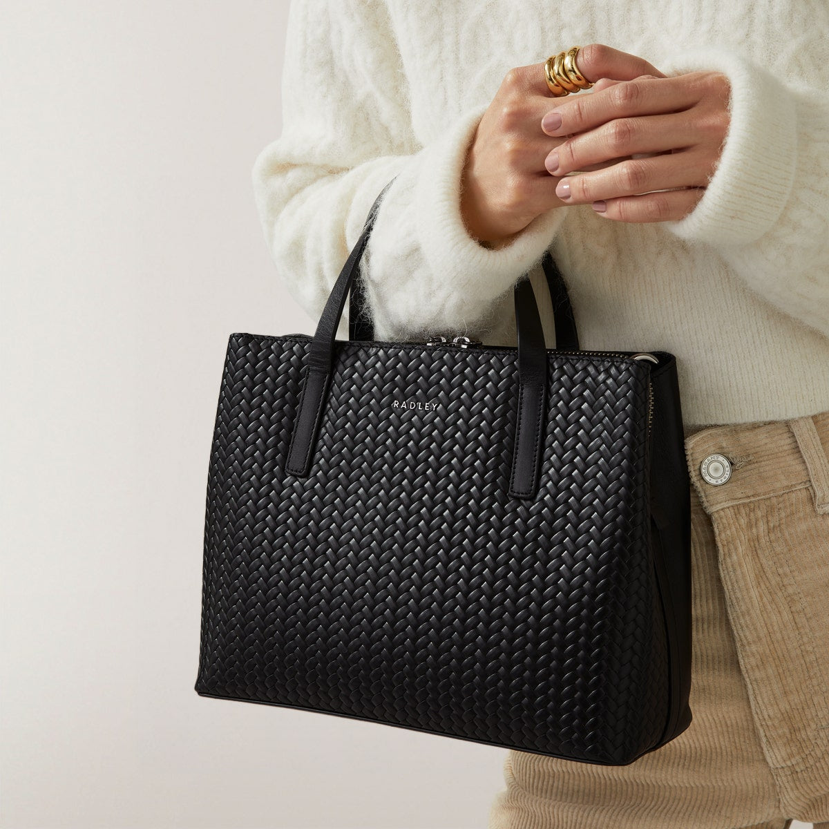 Dukes Place - Weave Medium Ziptop Grab Black - H2172001