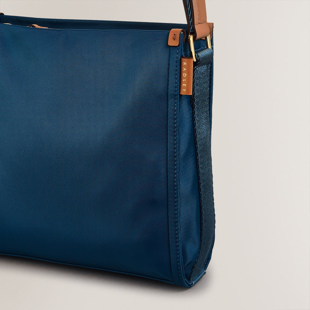 Canford Gardens Leather Medium Ziptop Crossbody Bag in Deepsea - H2288405