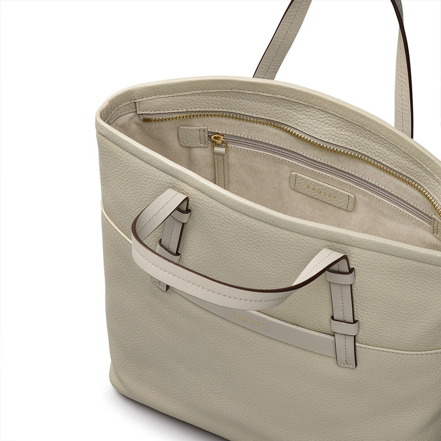 Bridgewater 2.0 Medium Ziptop Backpack in Pumice - H2298065