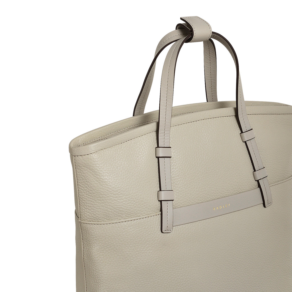 Bridgewater 2.0 Leather Medium Ziptop Backpack in Pumice - H229865