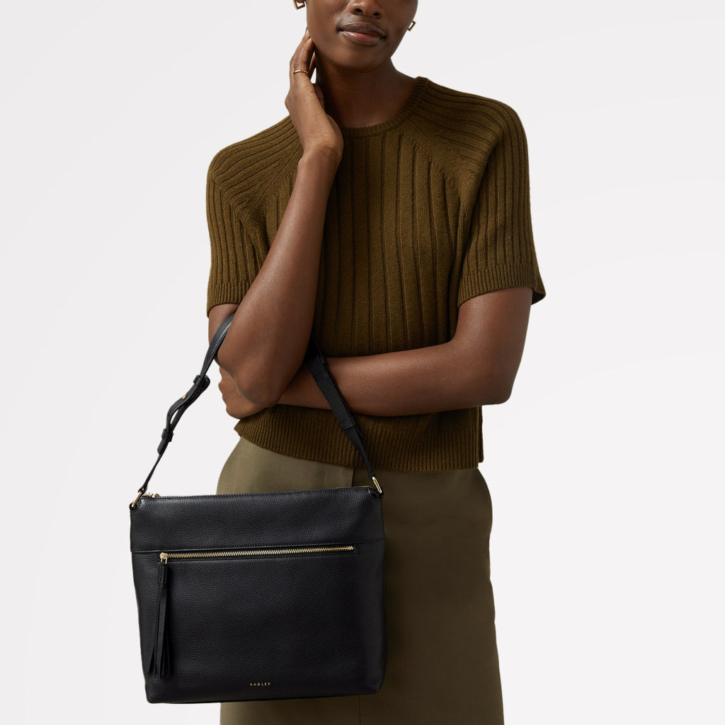 Fountain Mews Leather Small Ziptop Crossbody Bag in Black - H2486001