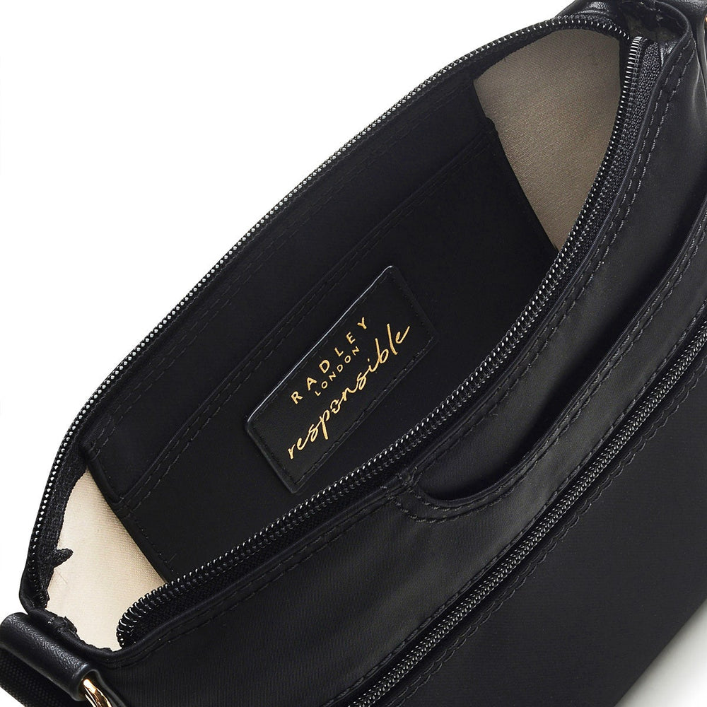 POCKET ESSENTIALS - SMALL ZIPTOP CROSSBODY BLACK