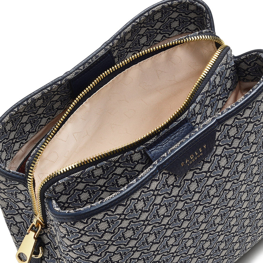 Dukes Place Leather Medium Compartment Cross Body Bag in Goose Grey - H6856053