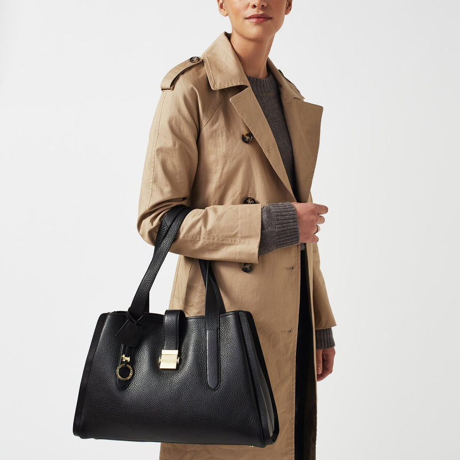 Sloane Street Leather Large Ziptop Shoulder Bag in Black - H7583001