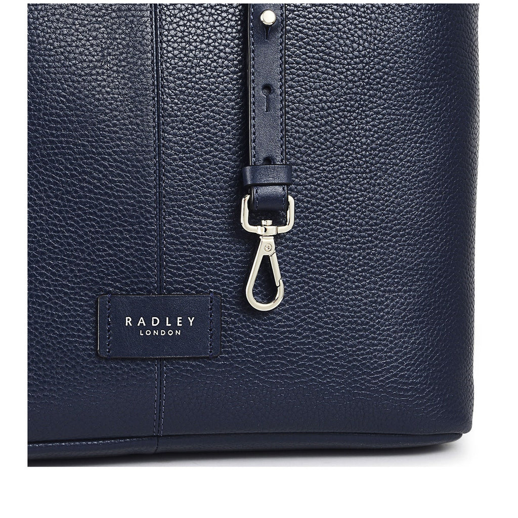 Southwark Lane Leather Large Ziptop Shoulder Bag in Ink - H7740401