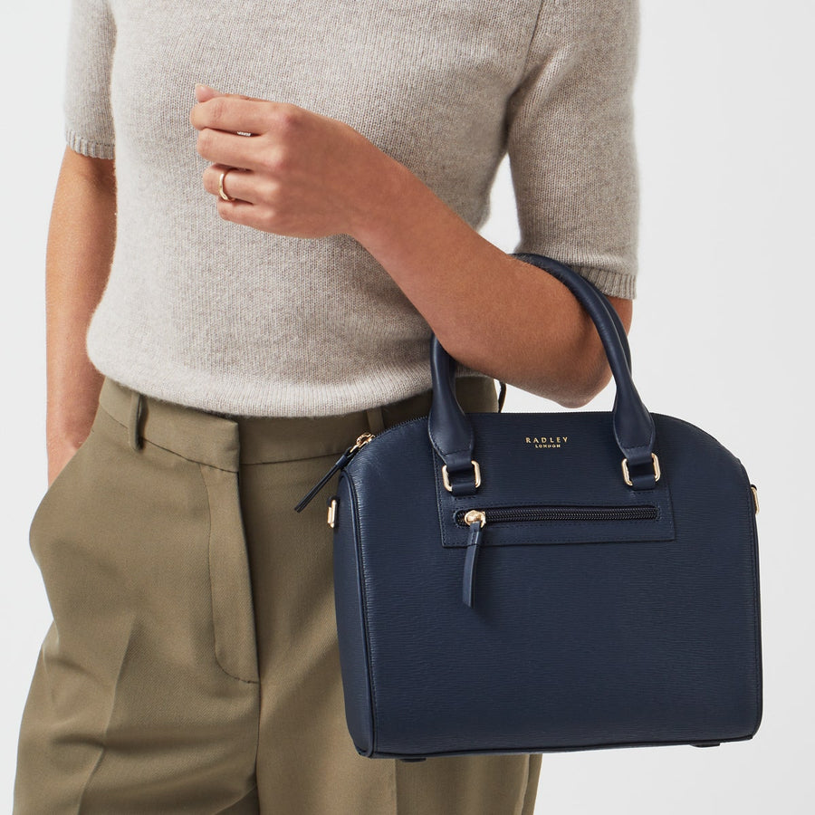 Hamilton Way Leather Medium Ziptop Shoulder Bag in Ink - H8773401