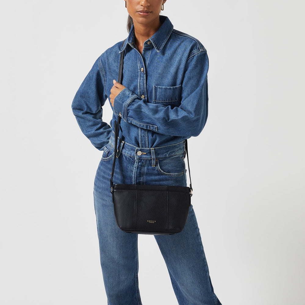 Furze Lane Leather Small Ziptop Crossbody Bag in Black - H8797001