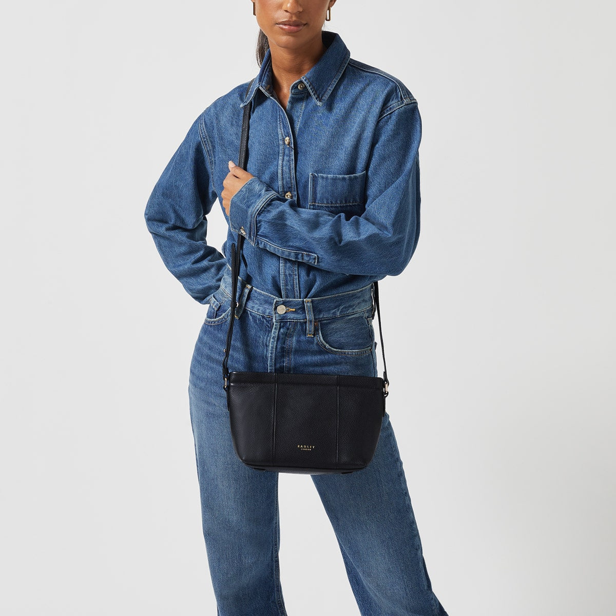 Furze Lane Leather Small Ziptop Crossbody Bag in Black - H8797001