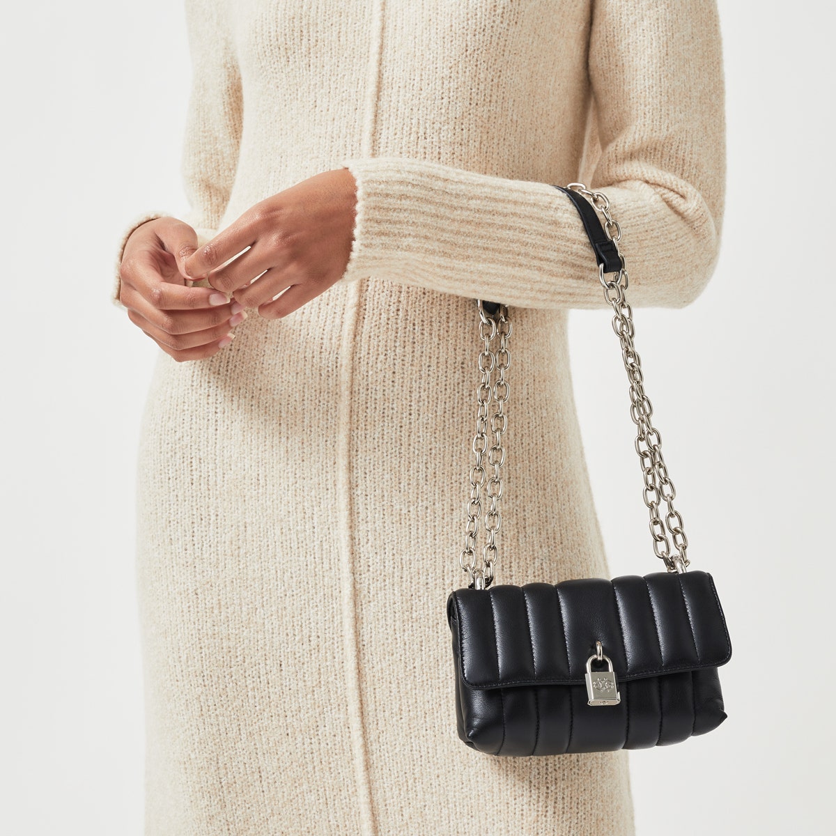 Mill Bay Leather Small Flapover Crossbody Bag in Black - H8864001