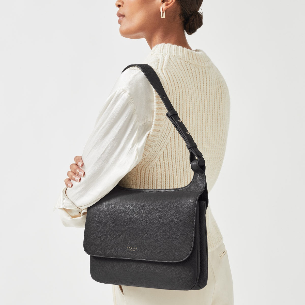 Grove Lane Leather Medium Flapover Shoulder Bag in Thunder - H8871074