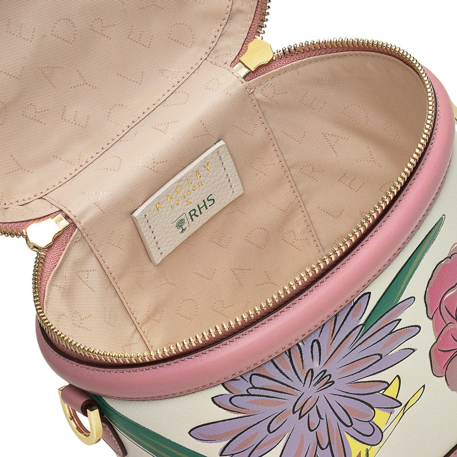 RHS SS24 Leather Medium Zip Around Crossbody Bag in Chalk - H9200109