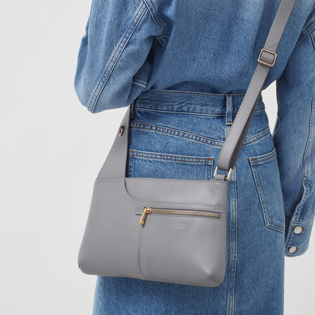 Pockets Leather Small Ziptop Crossbody Bag in Cloud Burst - H9294093