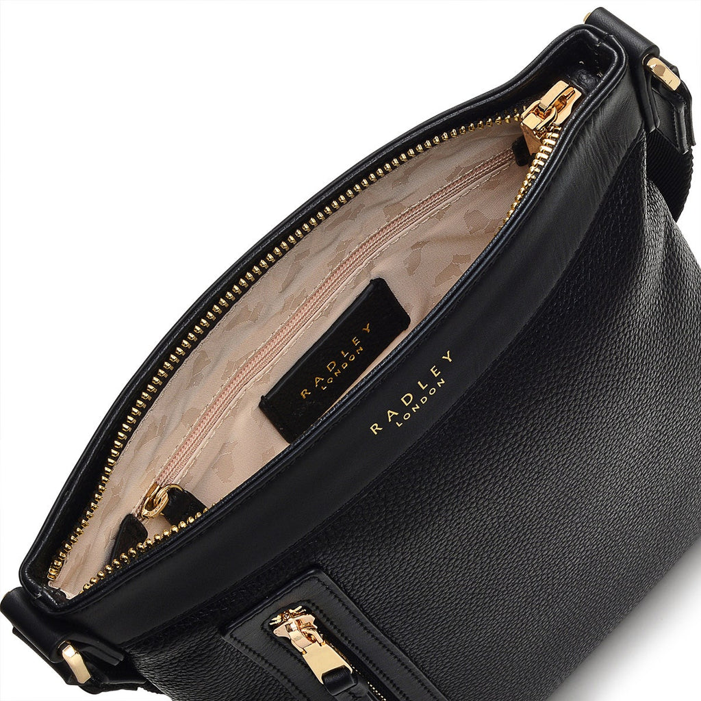 Zippy Leather Small Ziptop Crossbody Bag in Black - H9441001
