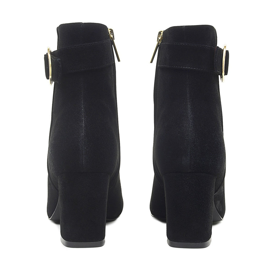 ANCHOR MEWS BIG BUCKLE HEELED SMART BOOT BLACK