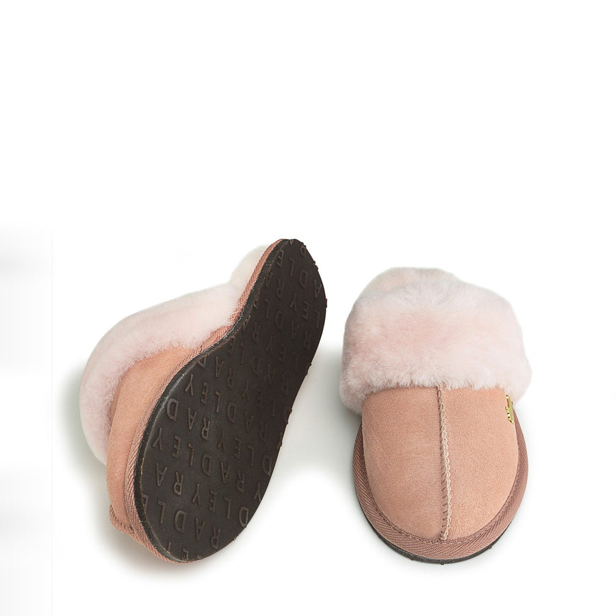 Chelsea Creek Shearling Mule Pink - Q6942702