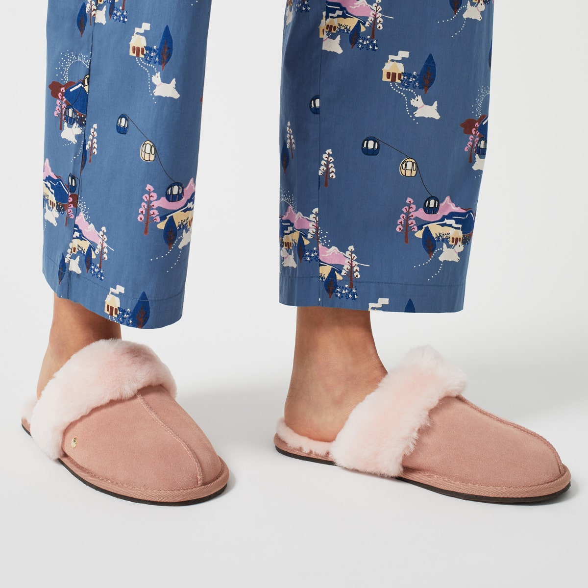 Chelsea Creek 2.0 UK 3 / EUR 36 Shearling Mule in Pink - Q8055702A