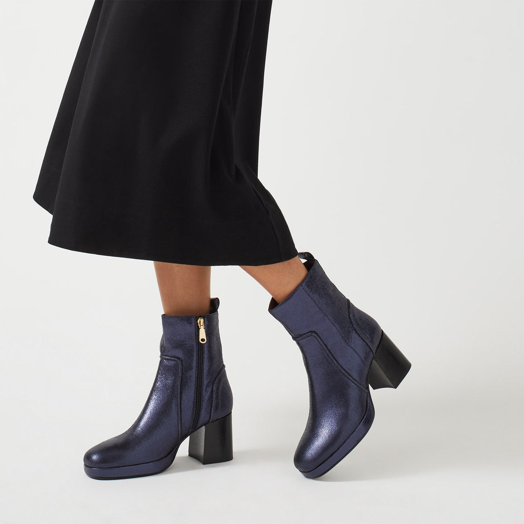 ELM PLACE - METALLIC PLATFORM BOOT INK