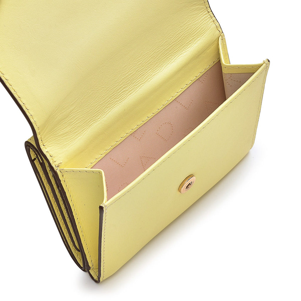 Pockets 2.0 Leather Small Trifold Wallet in Panna Cotta - S1327745