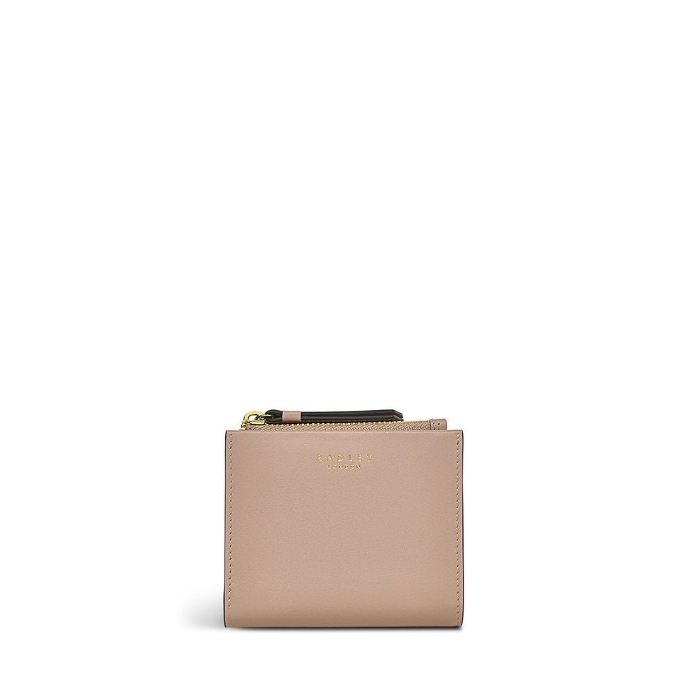 Chancery Row Leather Small Bifold Wallet in Silt - S1465266