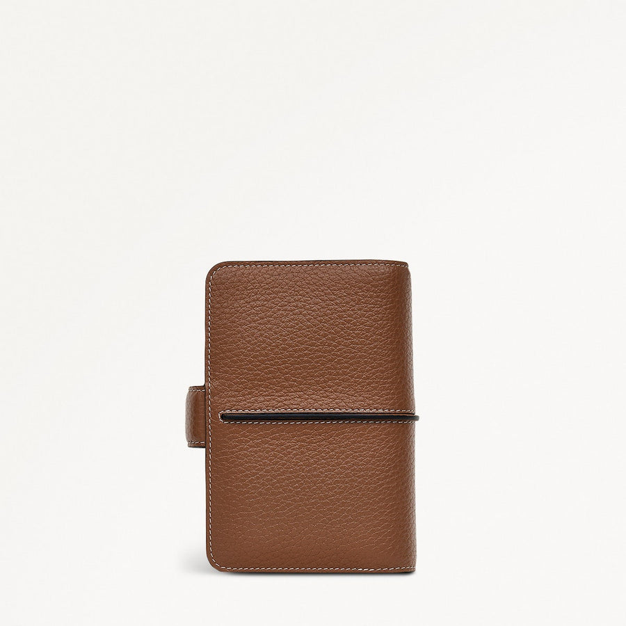 Hillgate Leather Medium Bifold Wallet in Saddle - S1862211