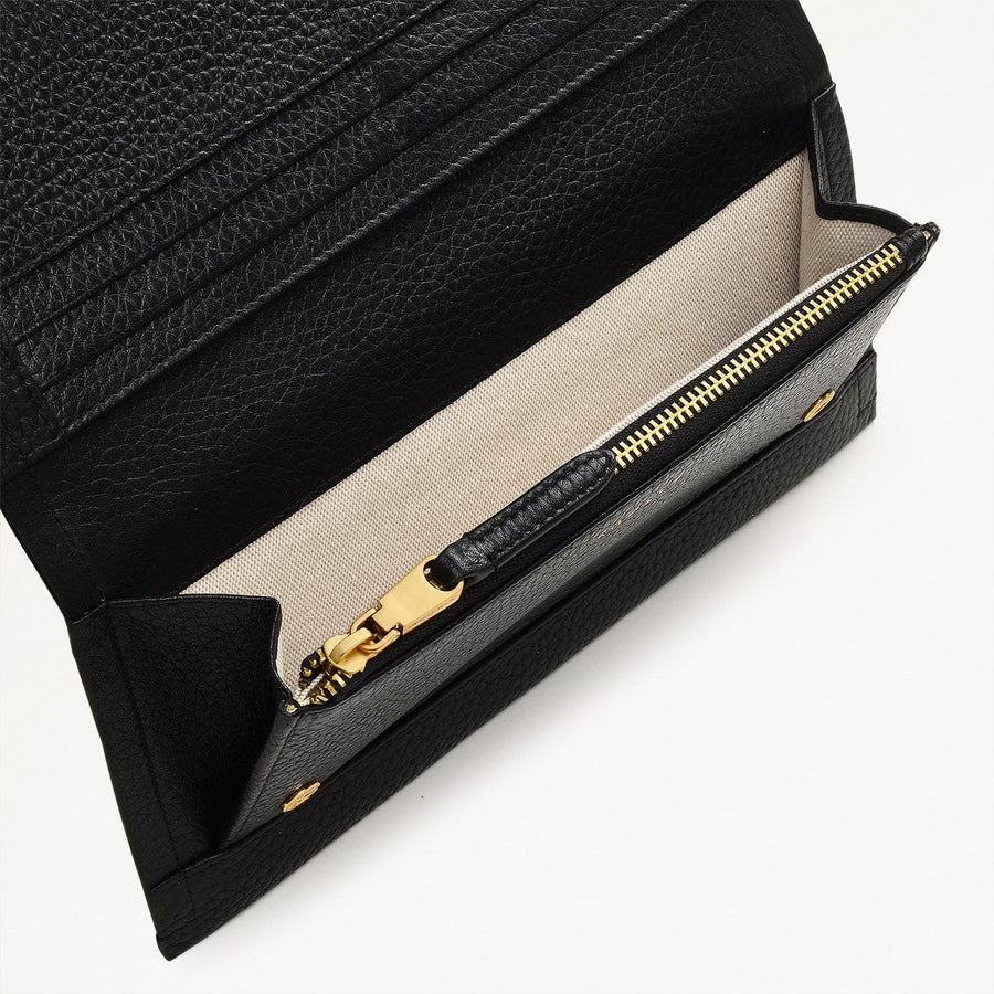 Oak Street Leather Large Flapover Wallet in Black - S1883001