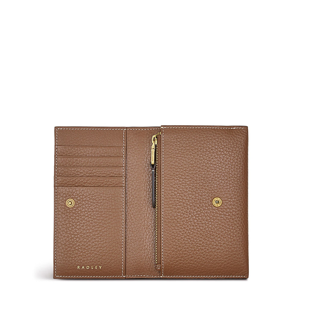 Oak Street Leather Medium Flapover Wallet in Saddle - S1885211