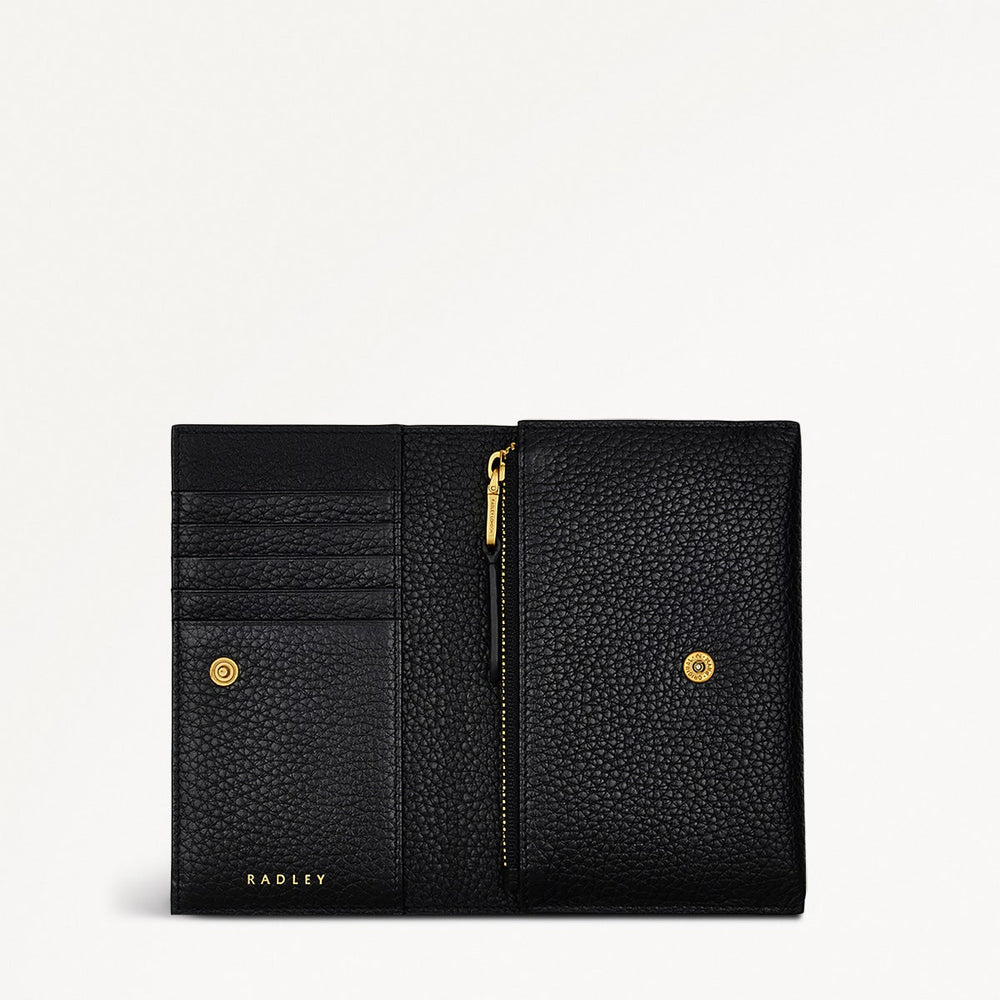 Oak Street Leather Medium Flapover Wallet in Black - S1887001