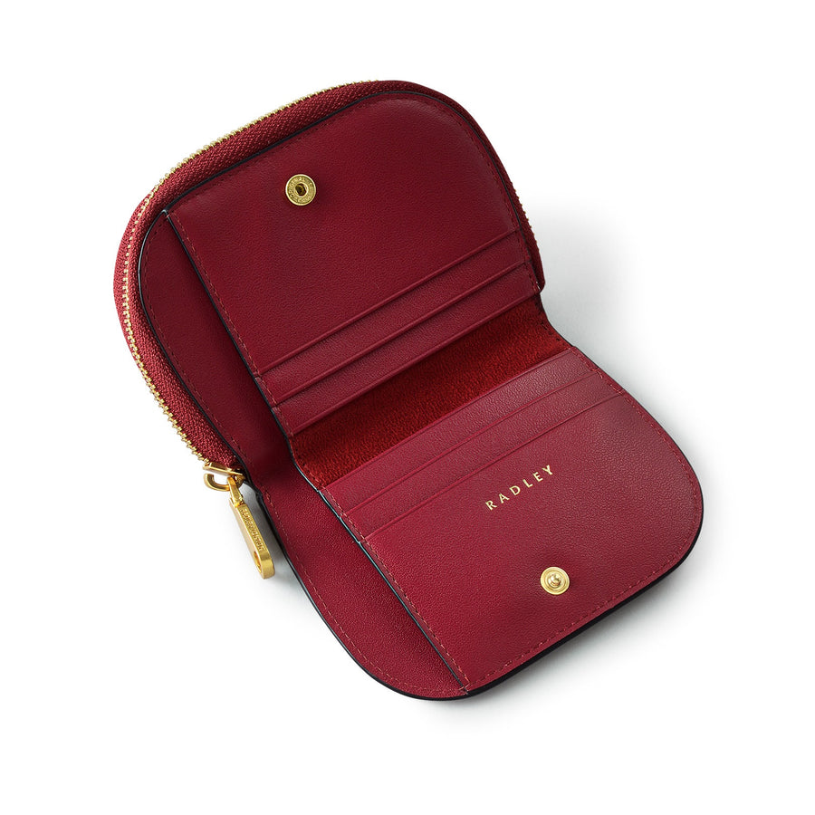 Liverpool Street 2.0 Leather Medium Bifold Wallet in Cranberry - S1938604