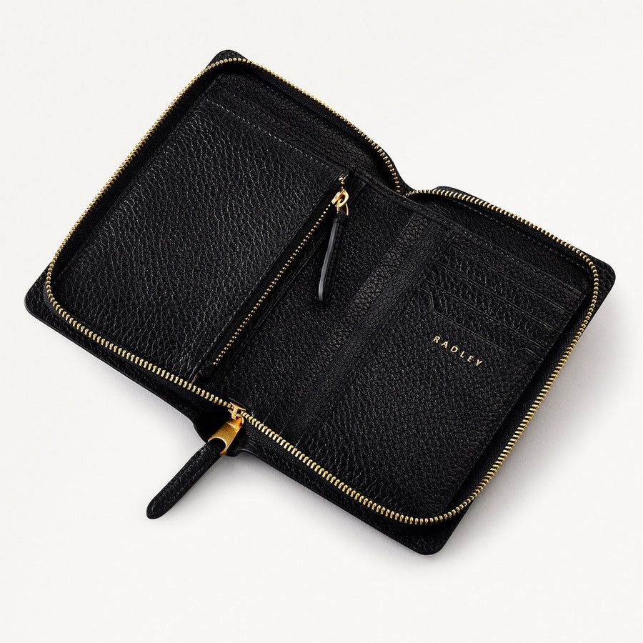 The Chancery Leather Medium Zip Around Wallet in Black - S1944001