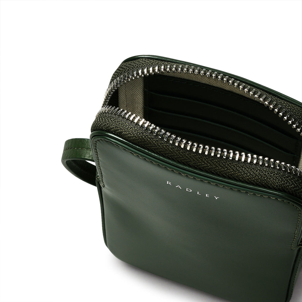 Albert Road Leather Large Phone Crossbody in Racing Green - S1958302
