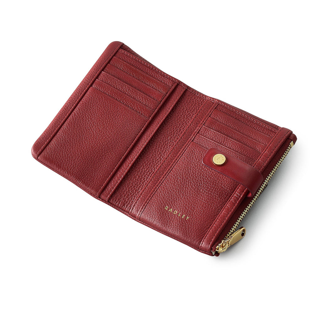 Larkswood 2.0 Leather Medium Bifold Wallet in Cranberry - S1961604