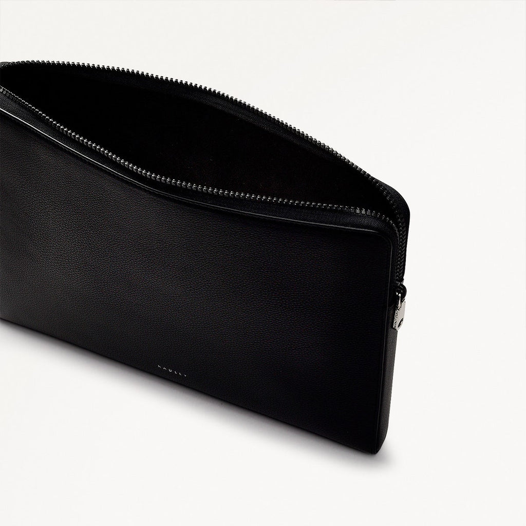 Commute Street Leather Medium Laptop Pouch in Black - S1990001