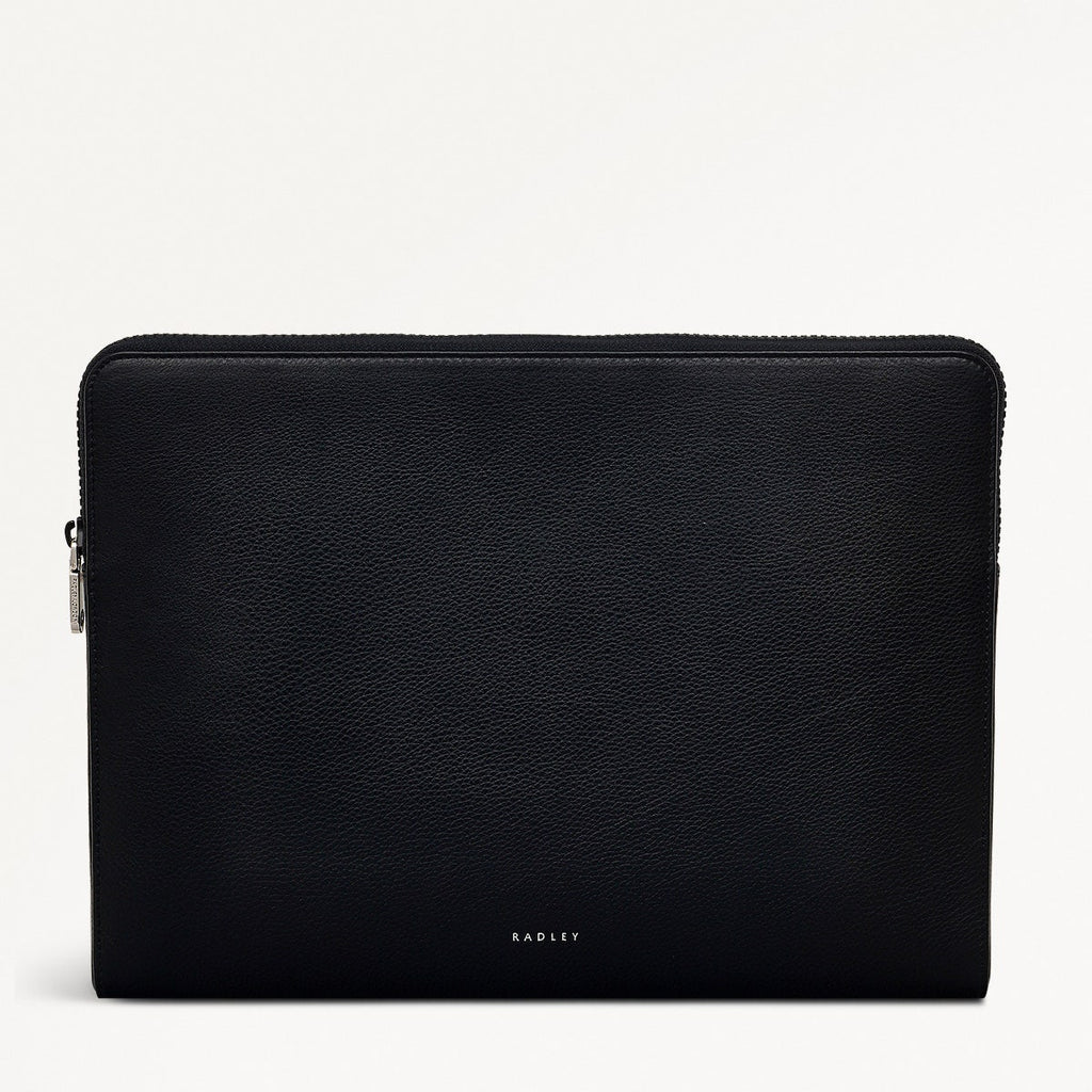 Commute Street Leather Medium Laptop Pouch in Black - S1990001