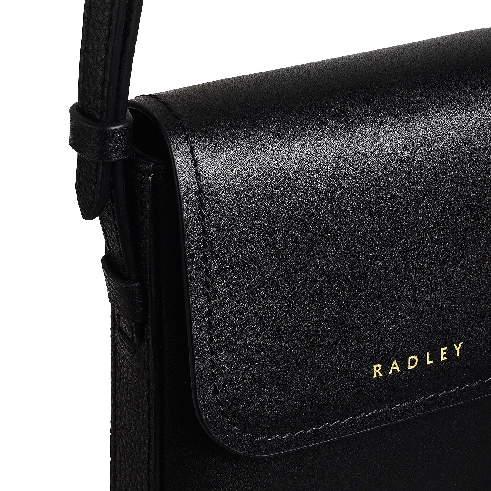 Liverpool Lane Leather Medium Phone Crossbody in Black - S2366001
