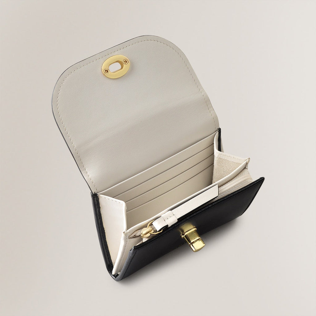 Parliament Hill Leather Medium Flapover Wallet in Black - S2374001