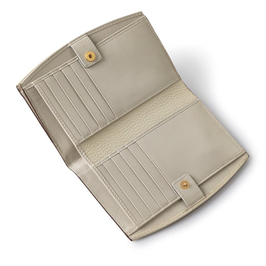 Bridgewater 2.0 Leather Medium Bifold Wallet in Pumice - S245865