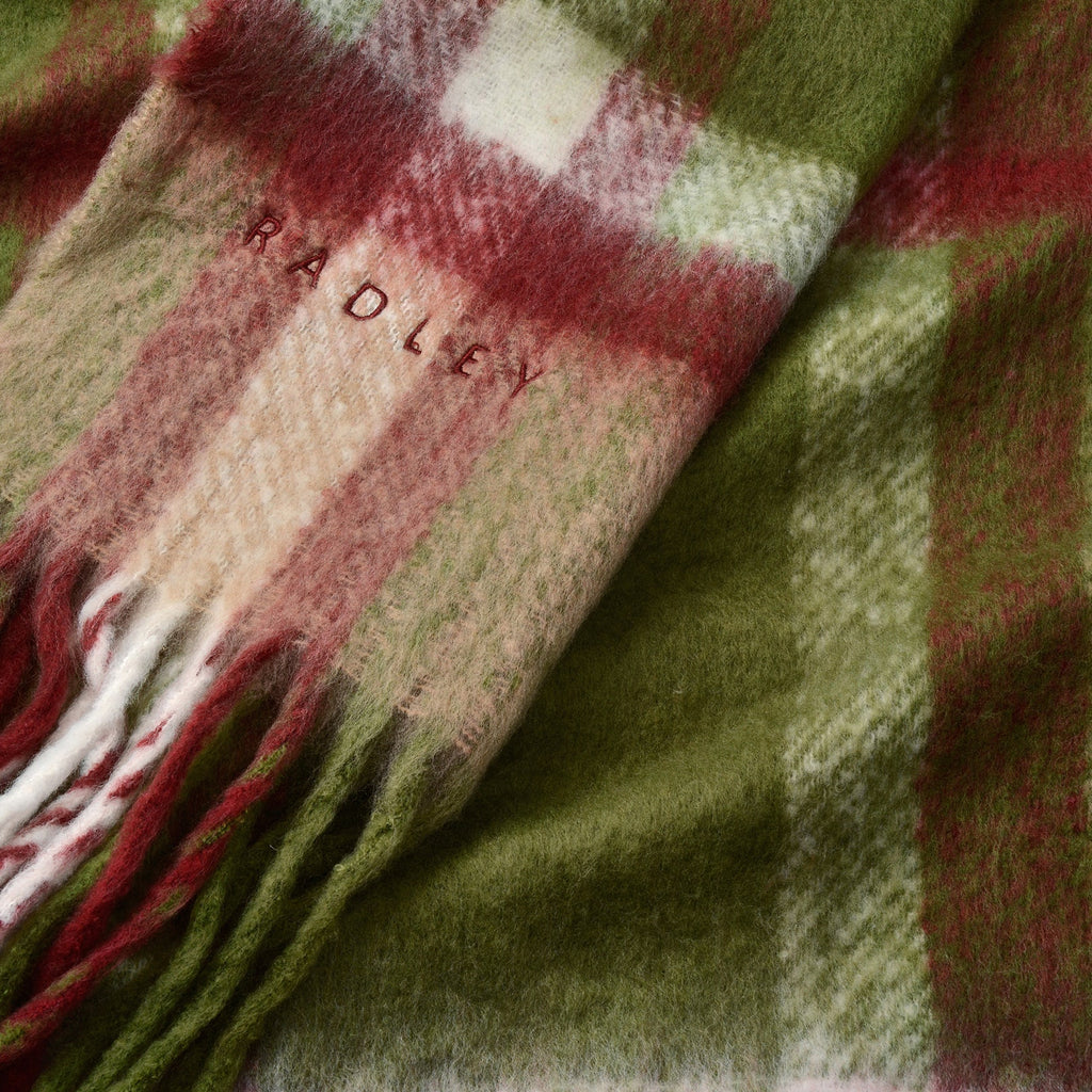 Fluffy Check Fabric Scarf in Pale Silt - S2517275
