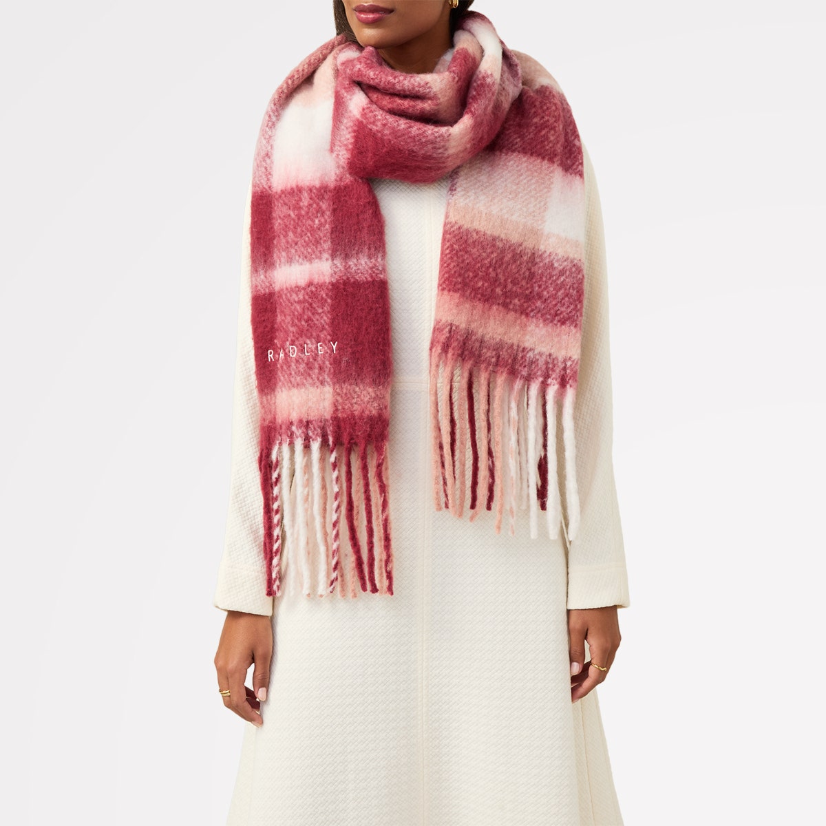 Fluffy Check Fabric Scarf in Cranberry - S2518604