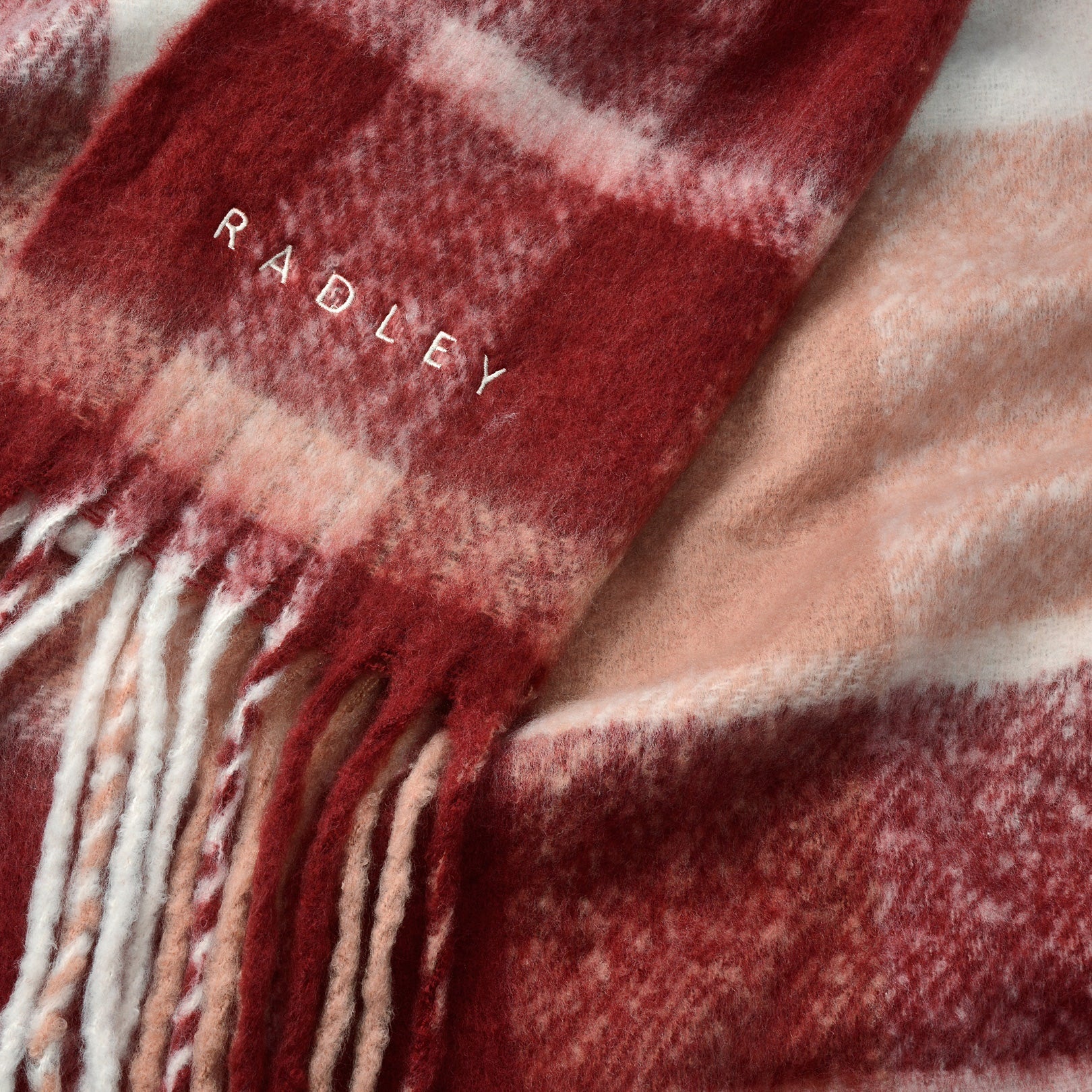 Fluffy Check Fabric Scarf in Cranberry - S2518604
